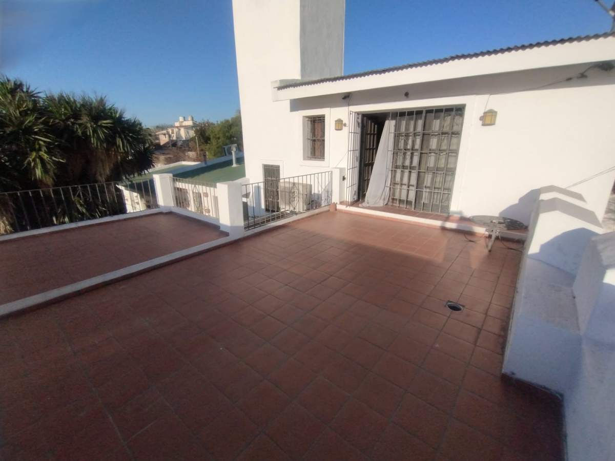 CASA VENTA B QUEBRADA DE LAS ROSAS A MEDIA CDRA. DE AV CHANCAY-APTO BANCOR