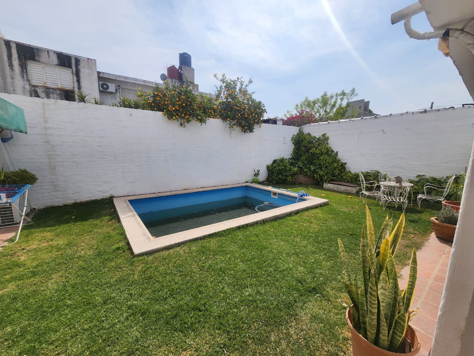 COMANDANTE ESPORA - PJE. NORBERTO CARO - CASA EN VENTA