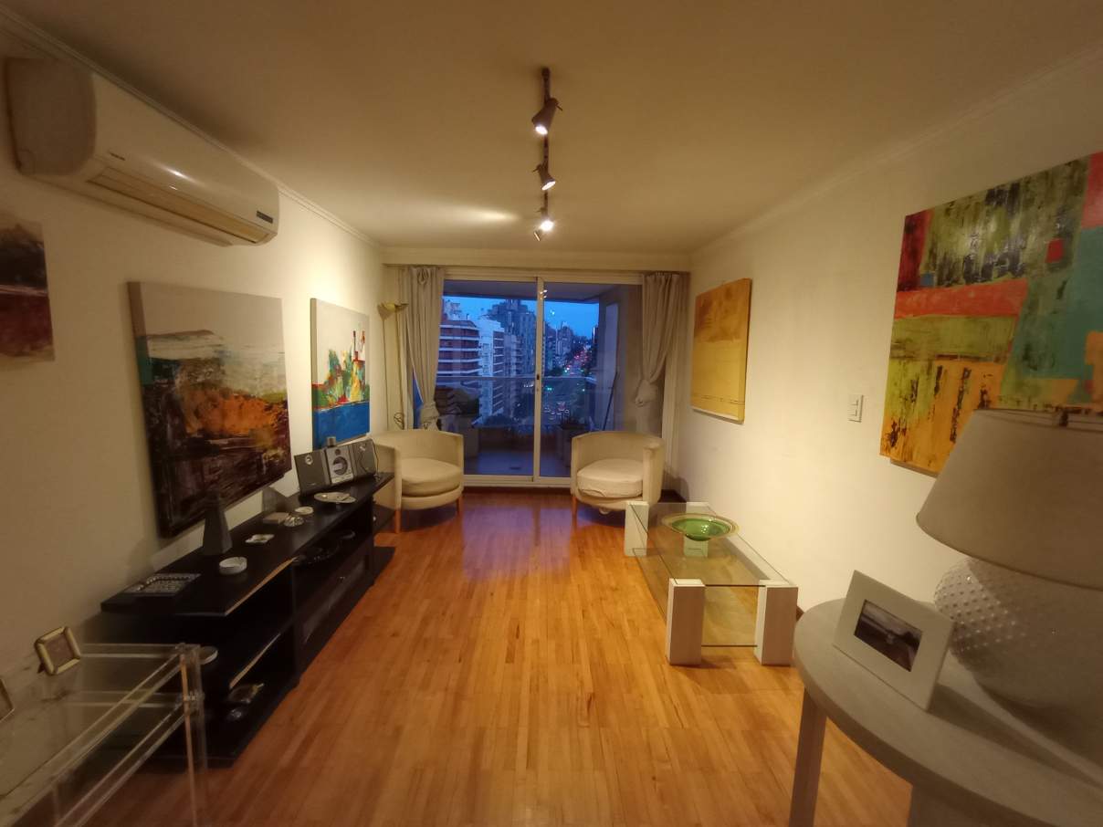 EXCLENTE IMUEBLE DOS DORMITORIO MUY AMPLIO OPCION COCHERA