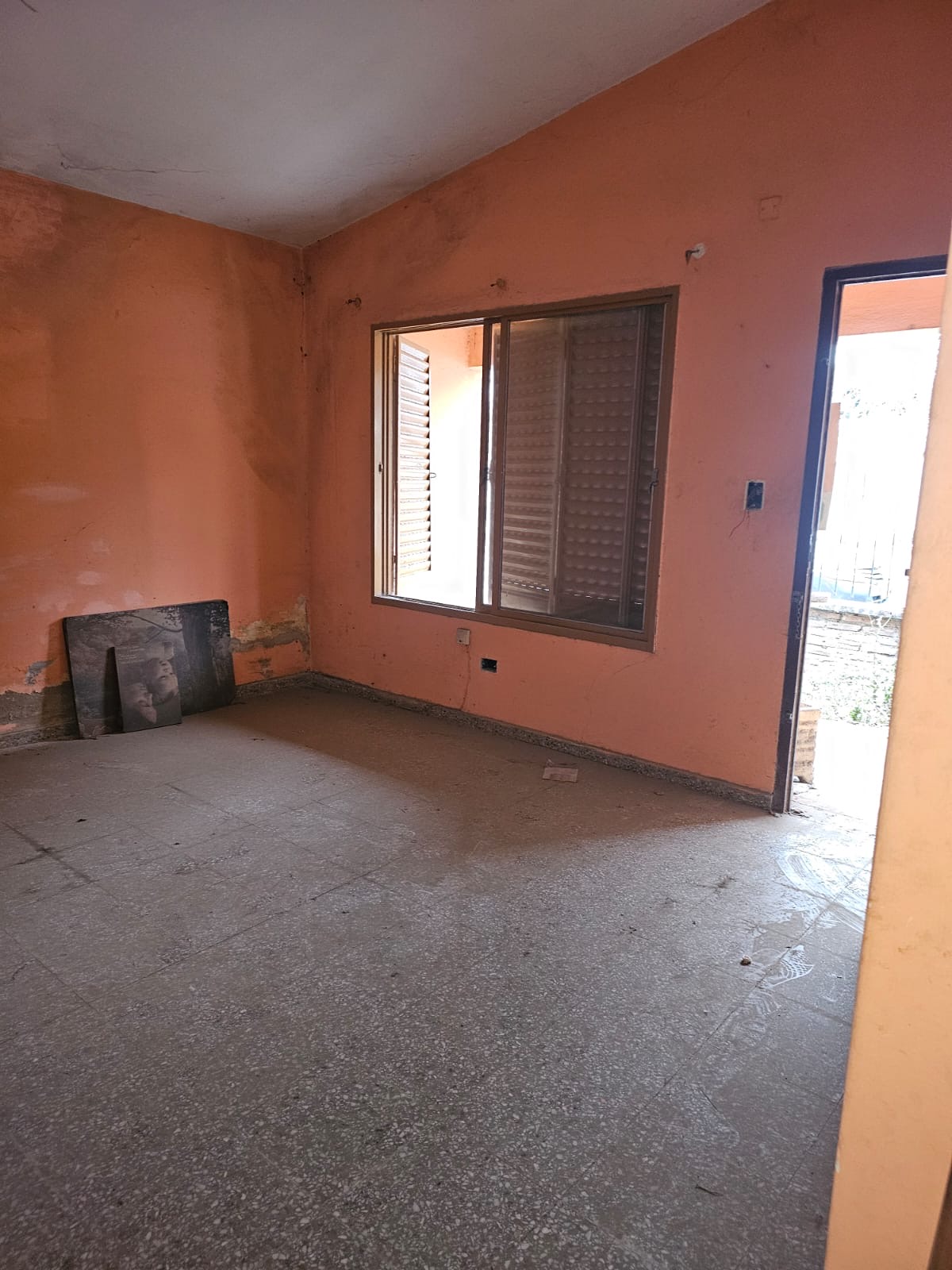 Casa a metros de Av. Hipólito Irigoyen