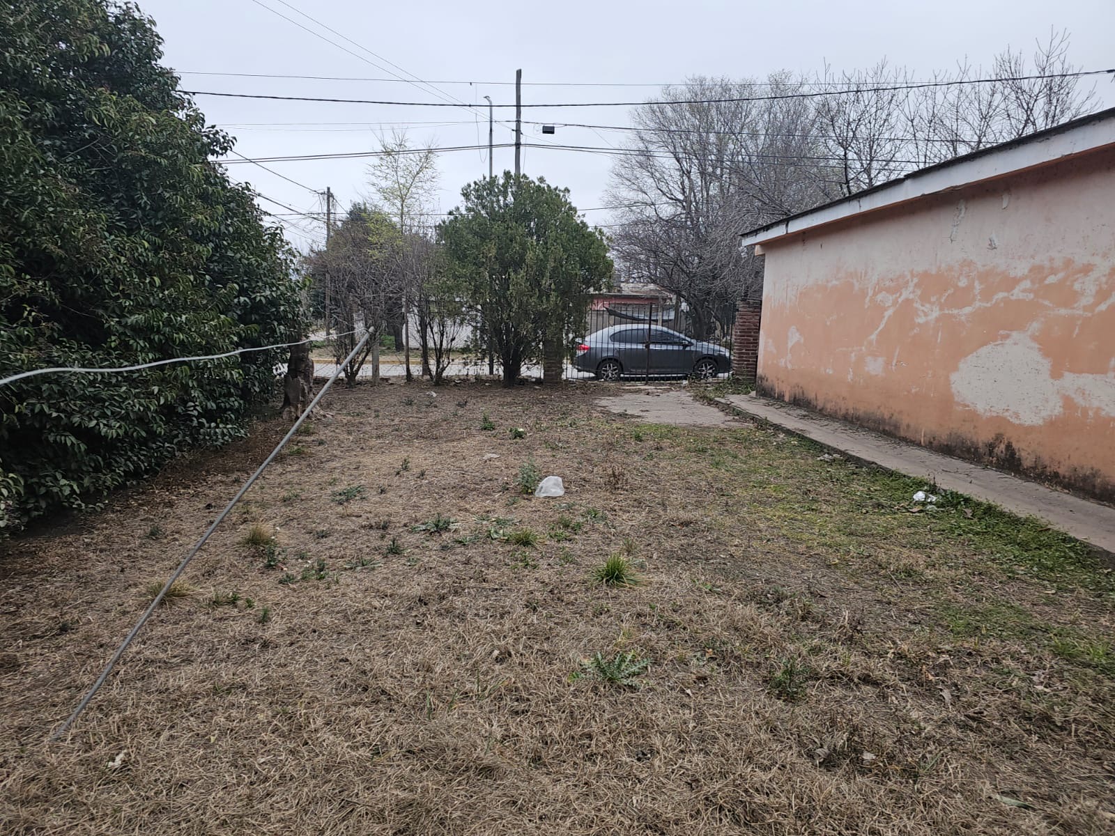 Casa a metros de Av. Hipólito Irigoyen