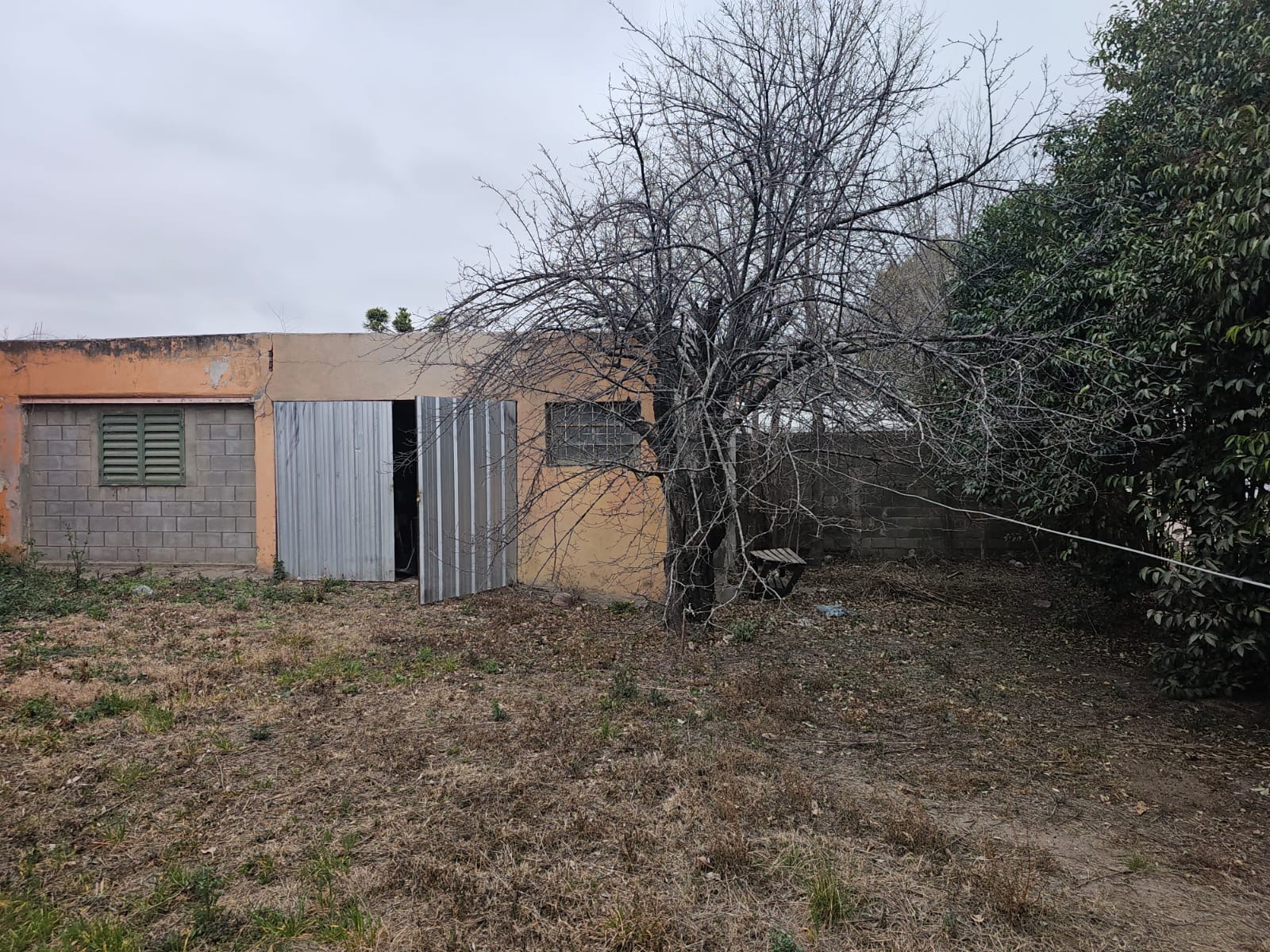 Casa a metros de Av. Hipólito Irigoyen