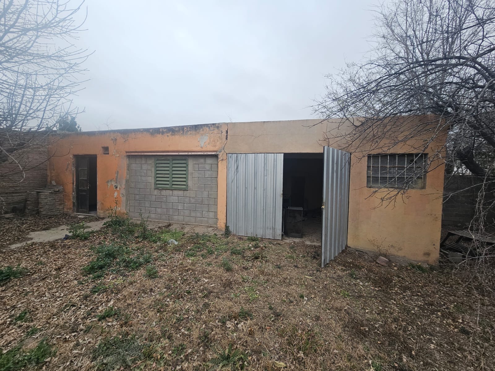 Casa a metros de Av. Hipólito Irigoyen