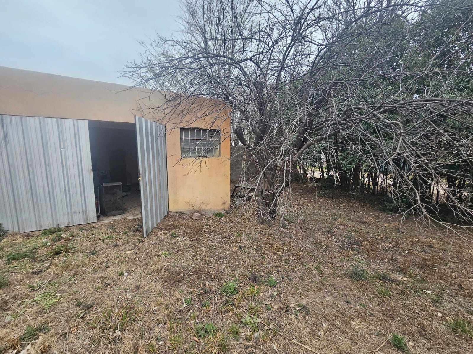 Casa a metros de Av. Hipólito Irigoyen