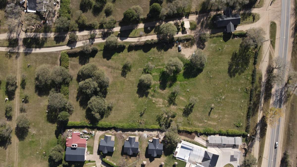 Hectárea Parquizada Con Amplio Frente Sobre Ruta 5 - Tránsito De Turismo Todo El Año - Valle De Cala