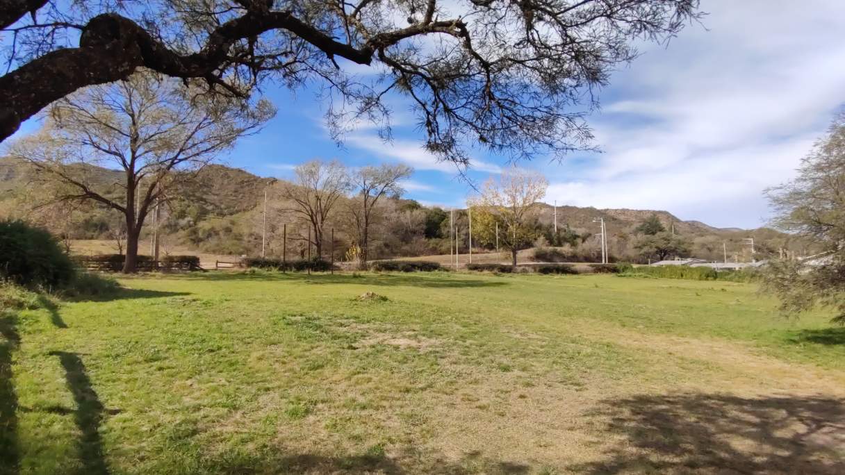 Hectárea Parquizada Con Amplio Frente Sobre Ruta 5 - Tránsito De Turismo Todo El Año - Valle De Cala