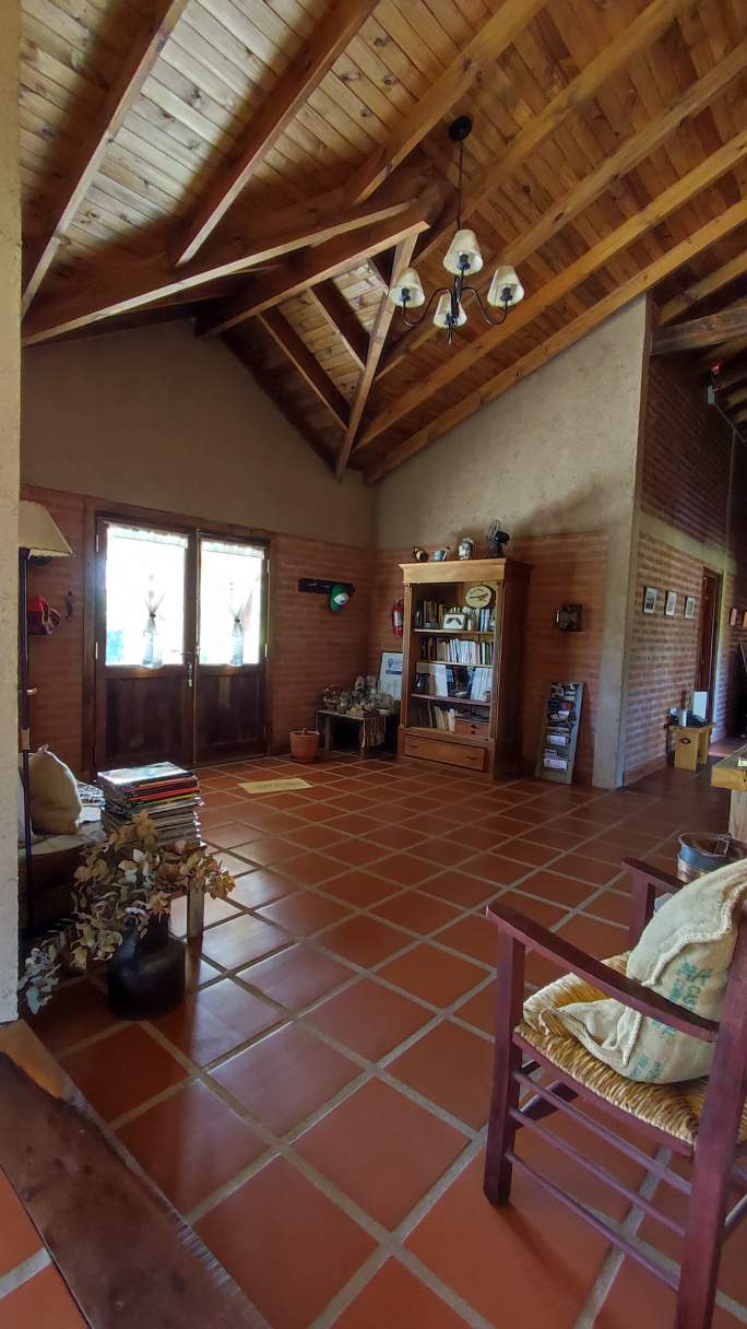 Posada En Los Reartes , Pleno Valle De Calamuchita, 1 Hectarea De Terreno , Lugar Privilegiado!