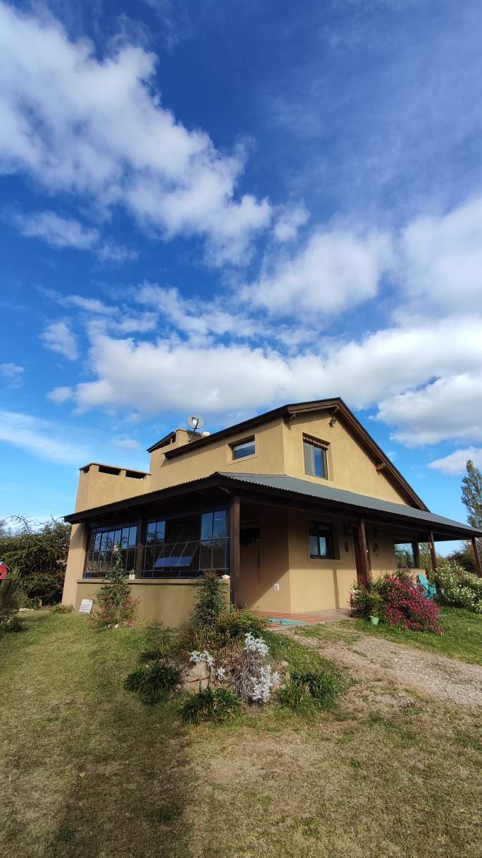 Posada En Los Reartes , Pleno Valle De Calamuchita, 1 Hectarea De Terreno , Lugar Privilegiado!