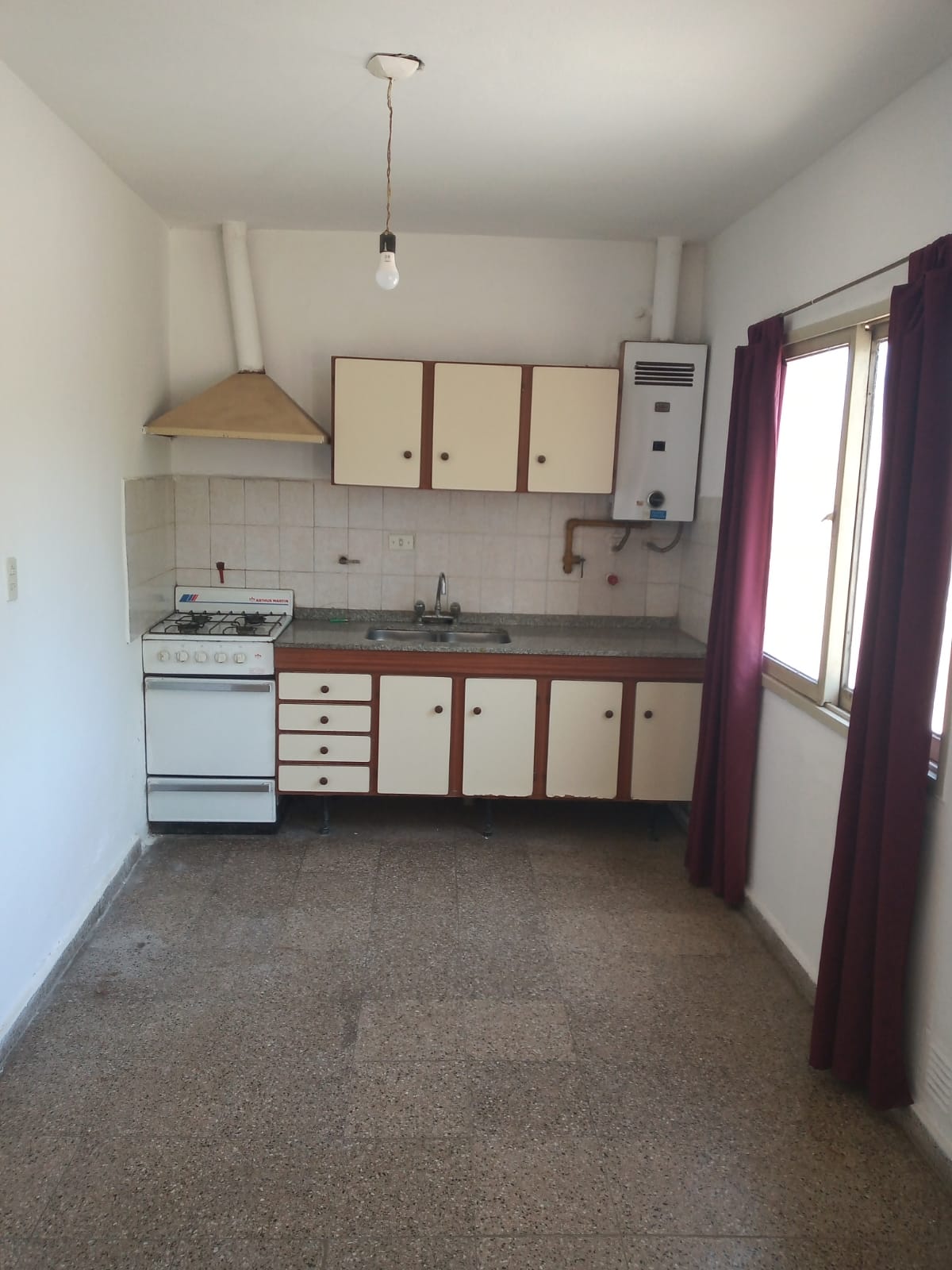 SE VENDE EXCELENTE DPTO DE UN DORMITORIO EN GENERAL PAZ APTO CREDITO!!!