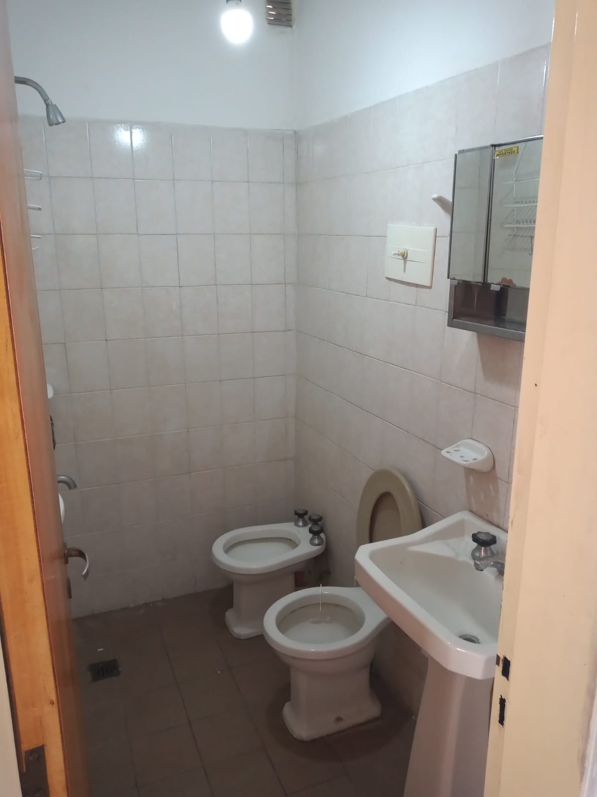 SE VENDE EXCELENTE DPTO DE UN DORMITORIO EN GENERAL PAZ APTO CREDITO!!!