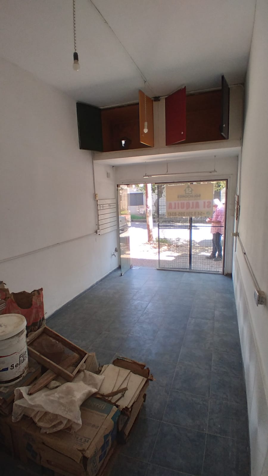 SE ALQUILA EXCELENTE LOCAL COMERCIAL EN SAN VICENTE!!!!