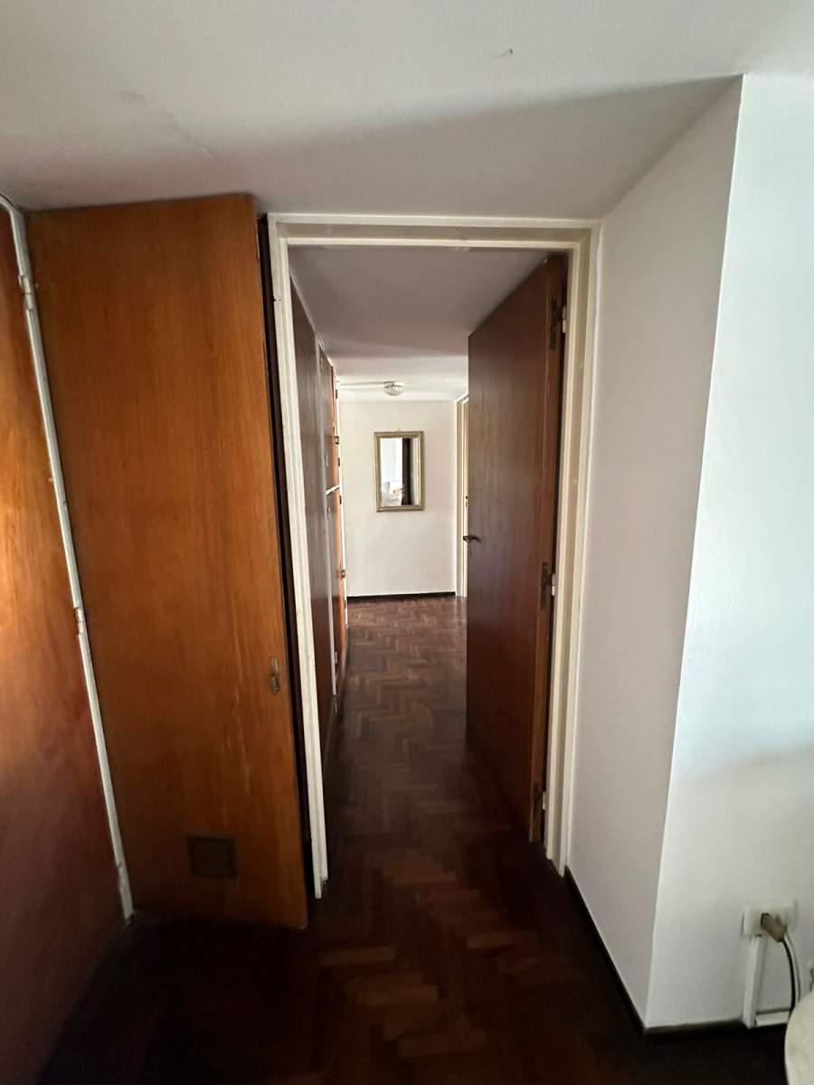 SE VENDE EXCELENTE PISO COMPLETO DE CUATRO DORMITORIOS!!!!