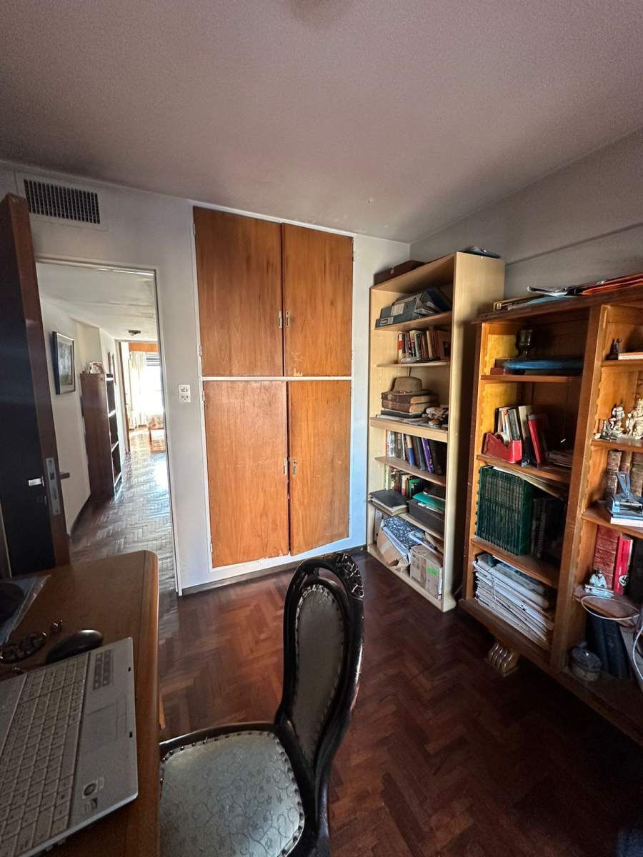 SE VENDE EXCELENTE PISO COMPLETO DE CUATRO DORMITORIOS!!!!