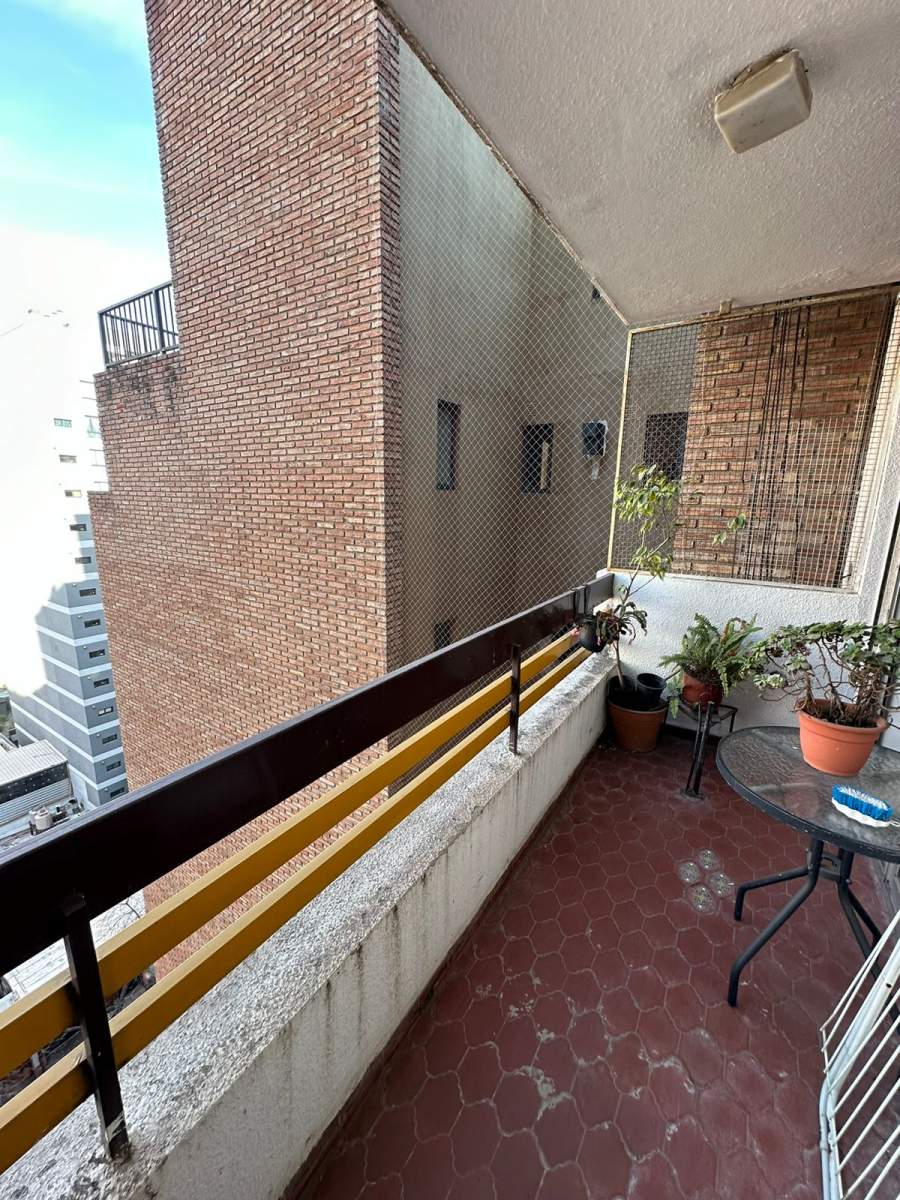 SE VENDE EXCELENTE PISO COMPLETO DE CUATRO DORMITORIOS!!!!