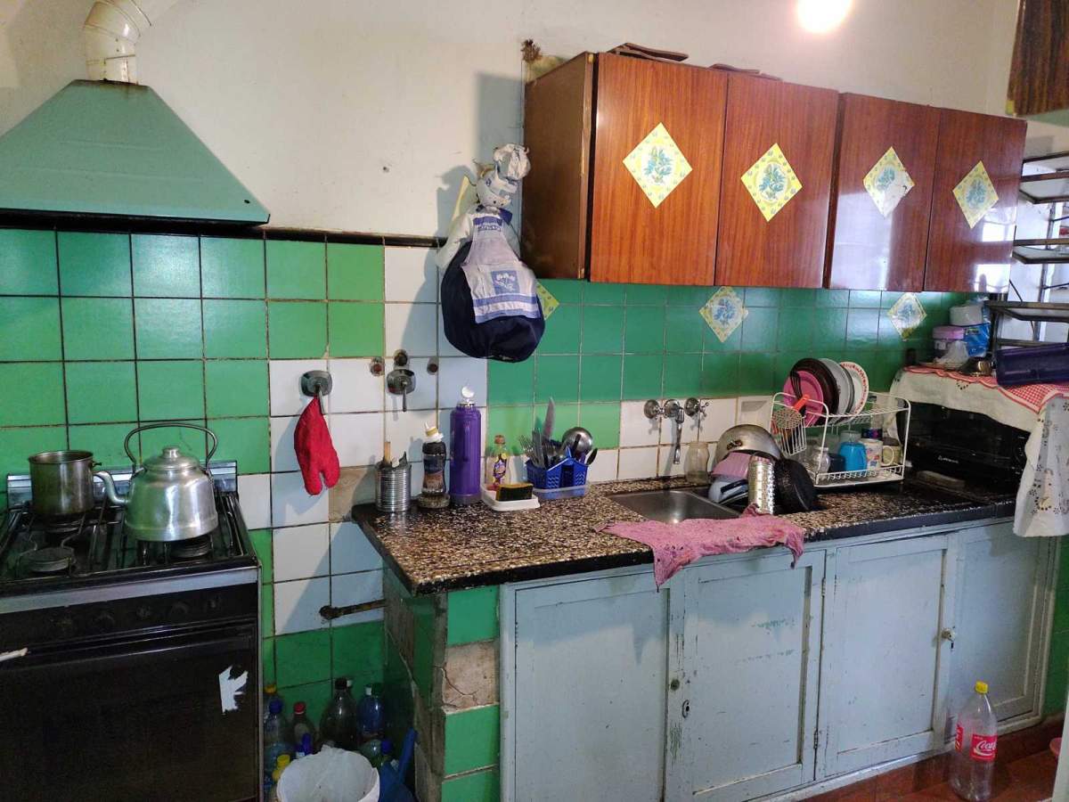 CASA UBICADA EN BARRIO VILLA CABRERA