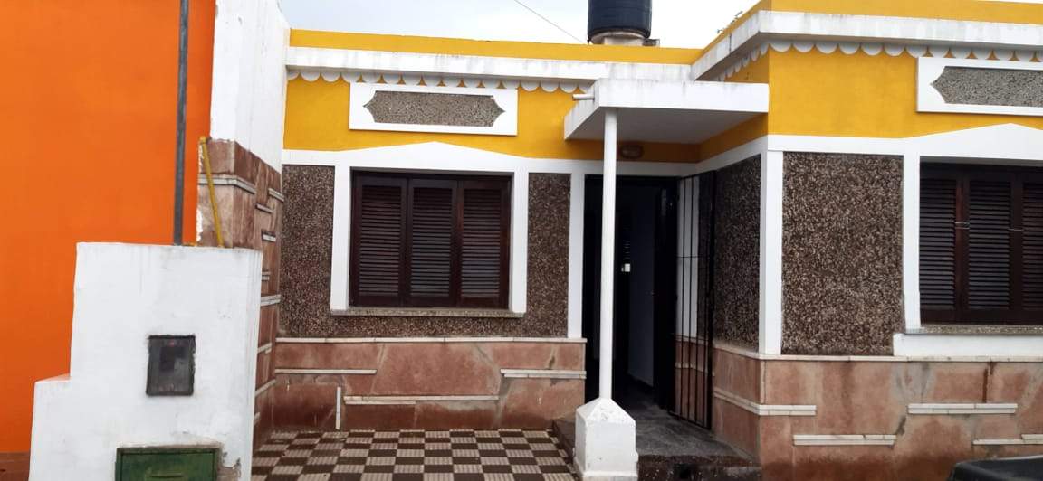 CASA EN VENTA 2 DORMITORIOS, Pasaje Vieytes Barrio Alberdi- Cordoba