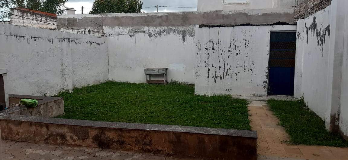 CASA EN VENTA 2 DORMITORIOS, Pasaje Vieytes Barrio Alberdi- Cordoba