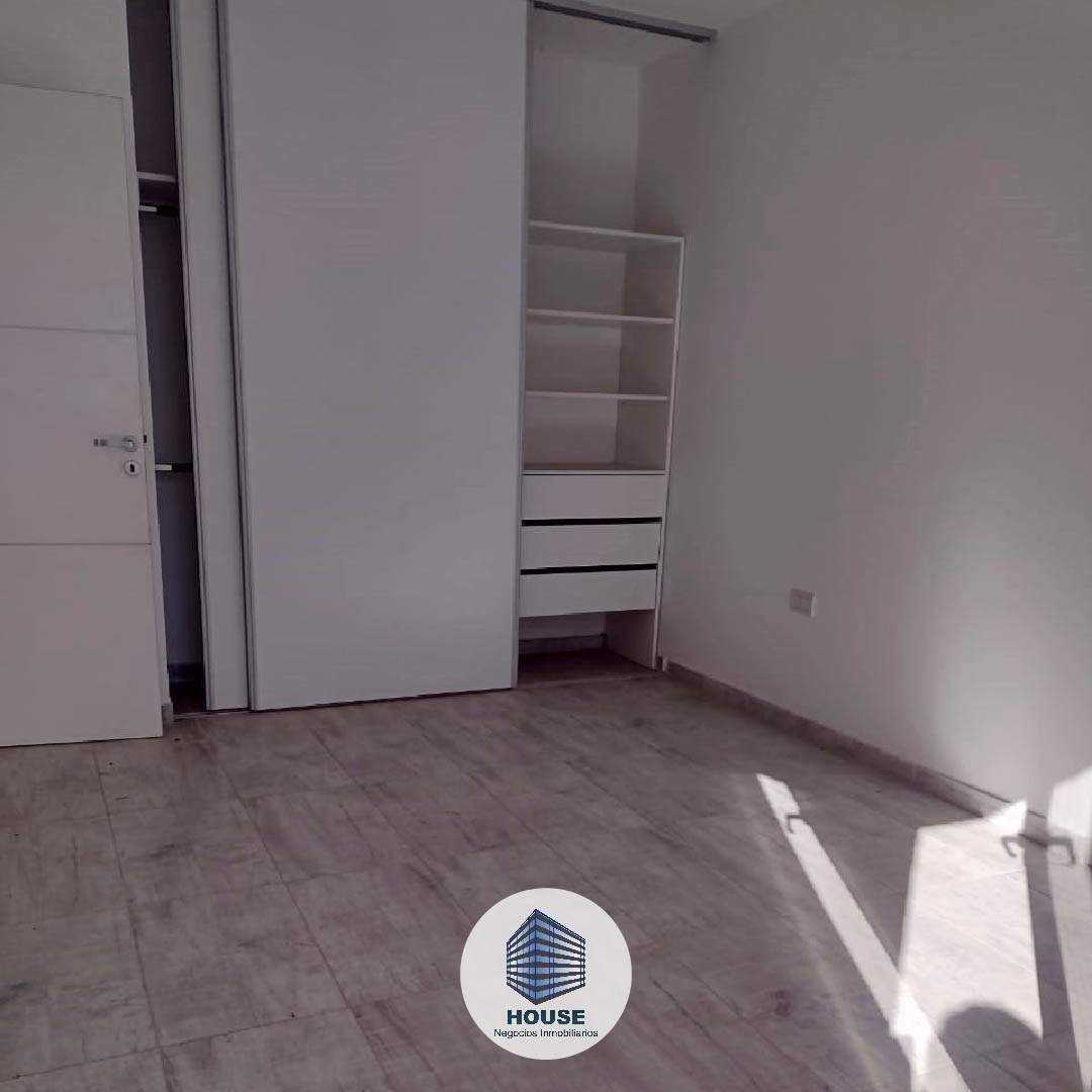 CASA TRES DORMITORIOS EN VENTA BARRIO SOLARES DE MANANTIALES UNA PLANTA