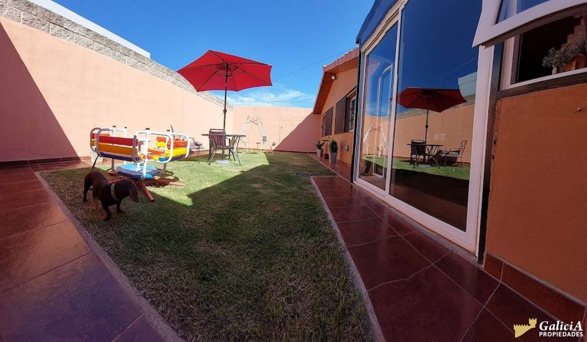 Casa una planta - 3 dorm, garaje doble, Burnichon al 400 esquina Pedro Echague – Bº Ampliacion Artig