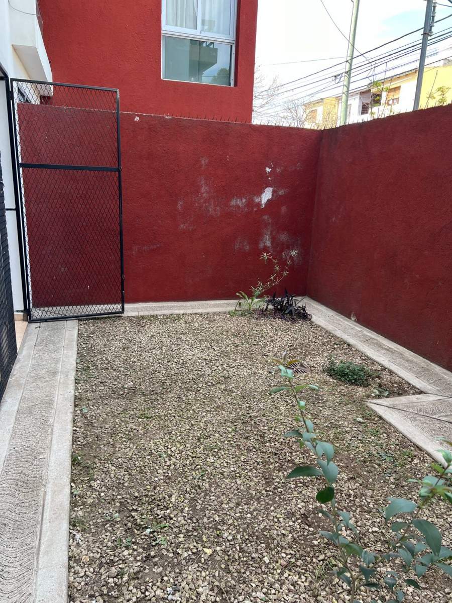 Bº ALTO ALBERDI - DEPTO DE 1 DORM - C- PATIO DE CESPED - APTO BANCOR