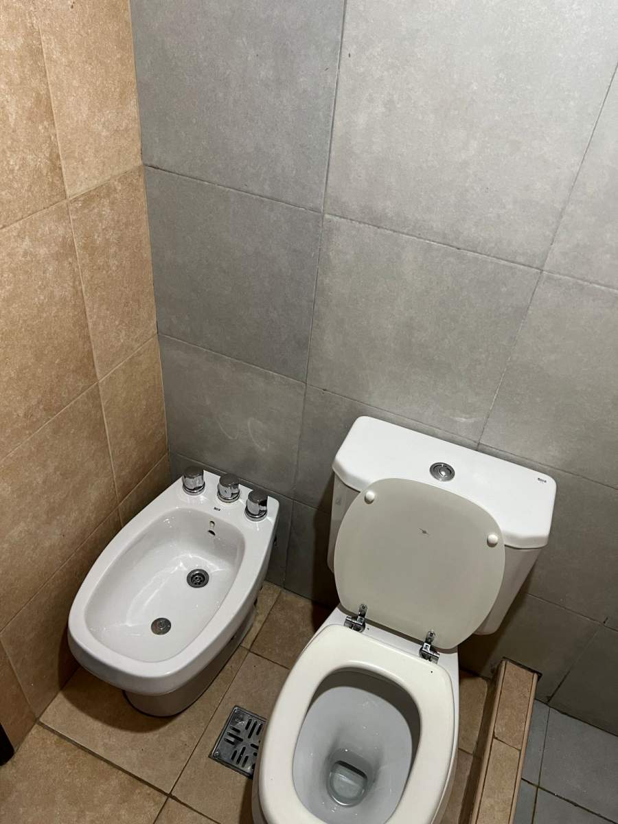 Bº ALTO ALBERDI - DEPTO DE 1 DORM - C- PATIO DE CESPED - APTO BANCOR