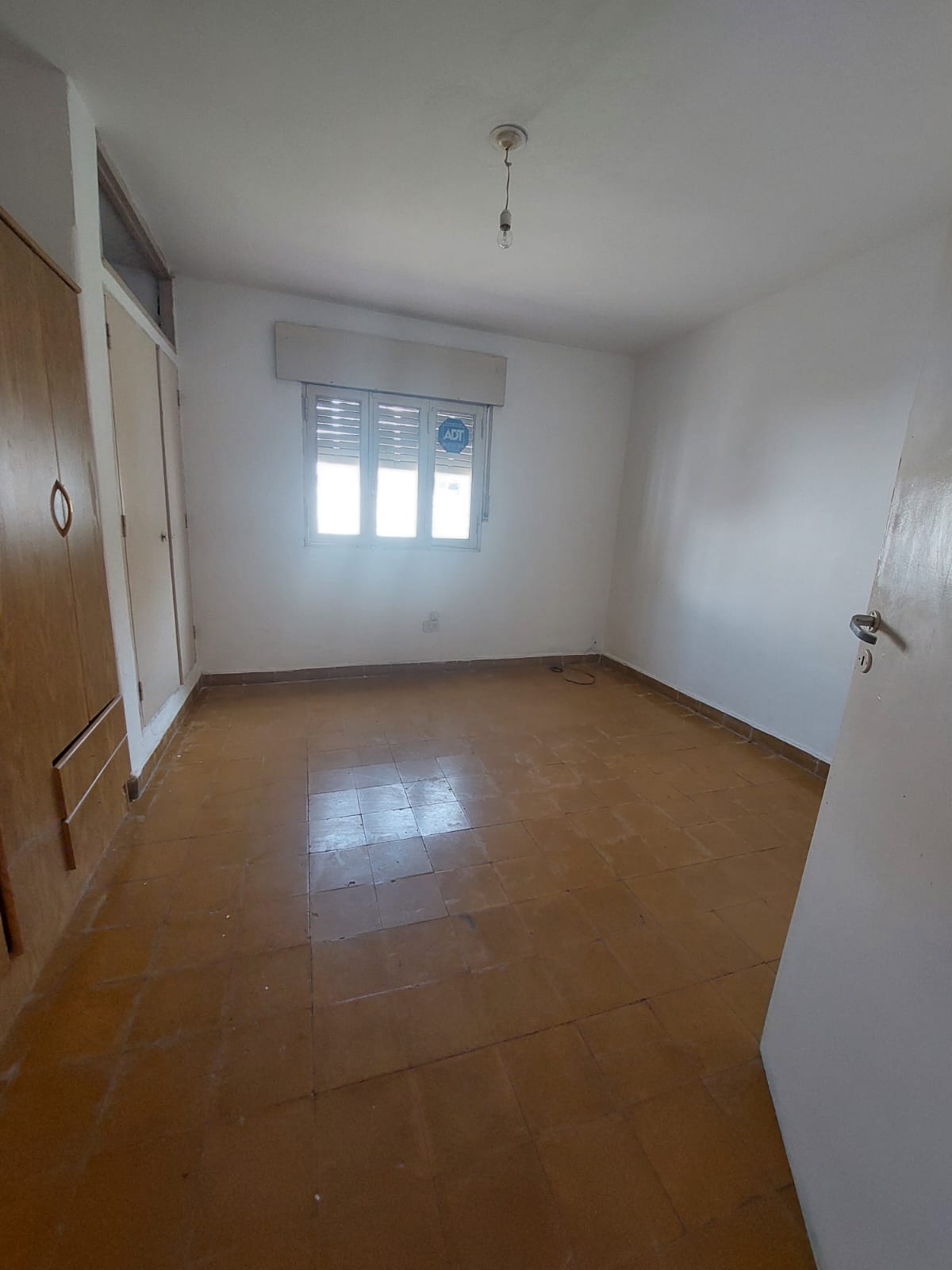 CASA EN VENTA VILLA CABRERA - DOS DORMITORIOS