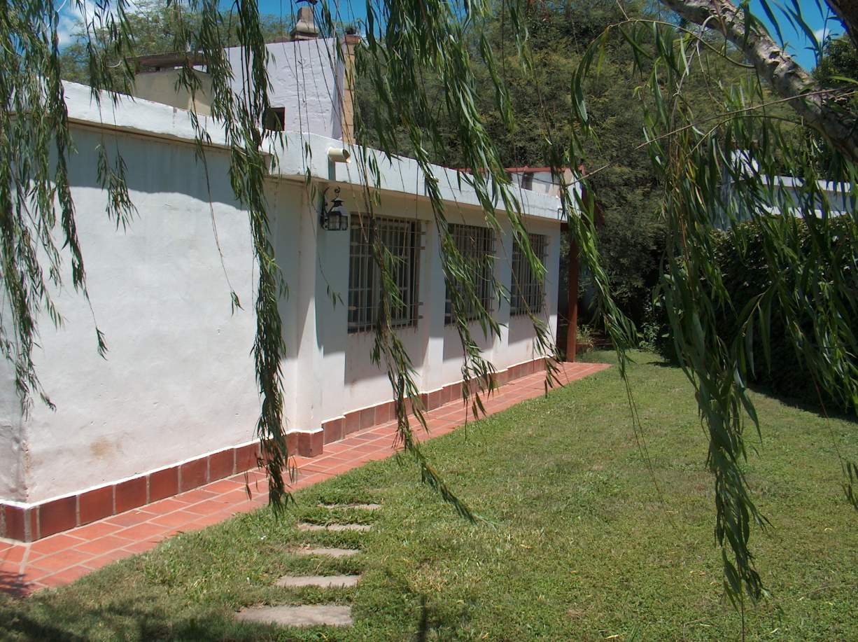 Venta 2 casas lote 1208m sobre Ruta Zona Comercial Ideal  Inversión  Anisacate