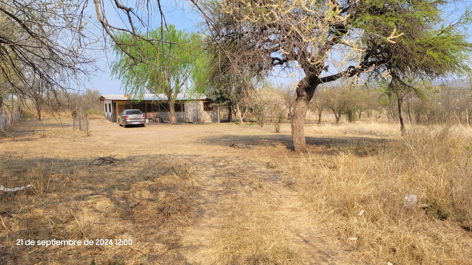 SE VENDE CASA CON DOS TERRENOS EN VILLA CUMBRE AZUL COSQUIN