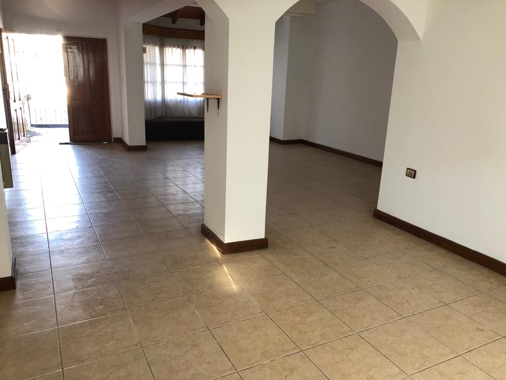 Casa en Venta de 3 Dorm en Alto Verde