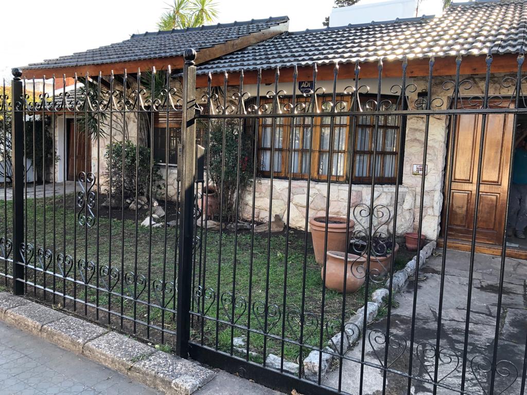 Casa en Venta de 3 Dorm en Alto Verde