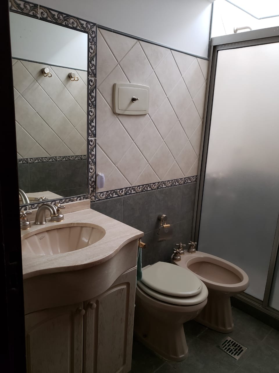 B Poeta Lugones amplia!! U$D 160.000