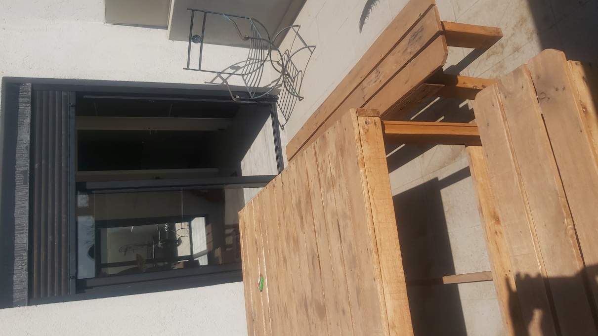 DUPLEX EN VENTA DE DOS DORM CON COCHERA  A METROS DEL HOTEL PORTAL DEL LAGO