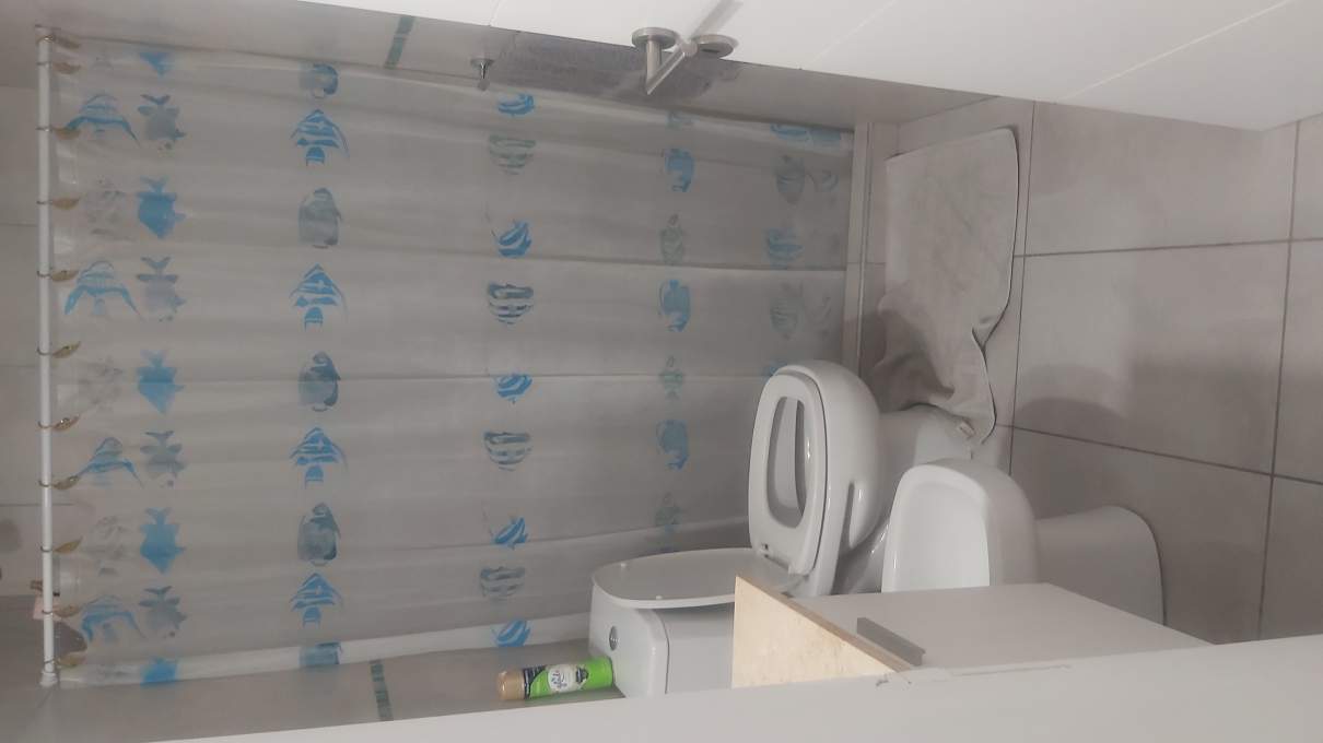DUPLEX EN VENTA DE DOS DORM CON COCHERA  A METROS DEL HOTEL PORTAL DEL LAGO