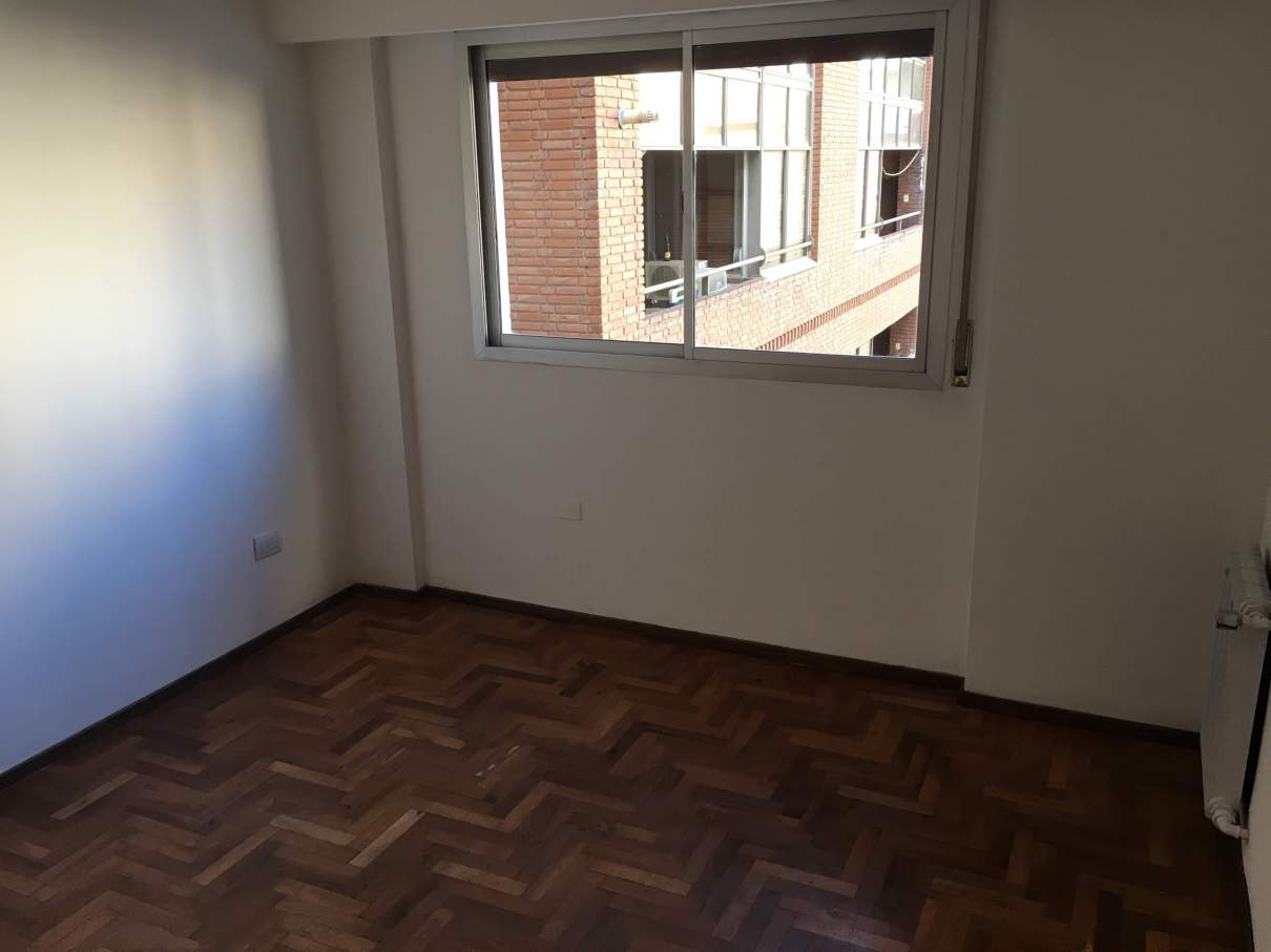 OPORTUNIDAD DPTO 2 DORM - CON COCHERA - NUEVA CORDOBA