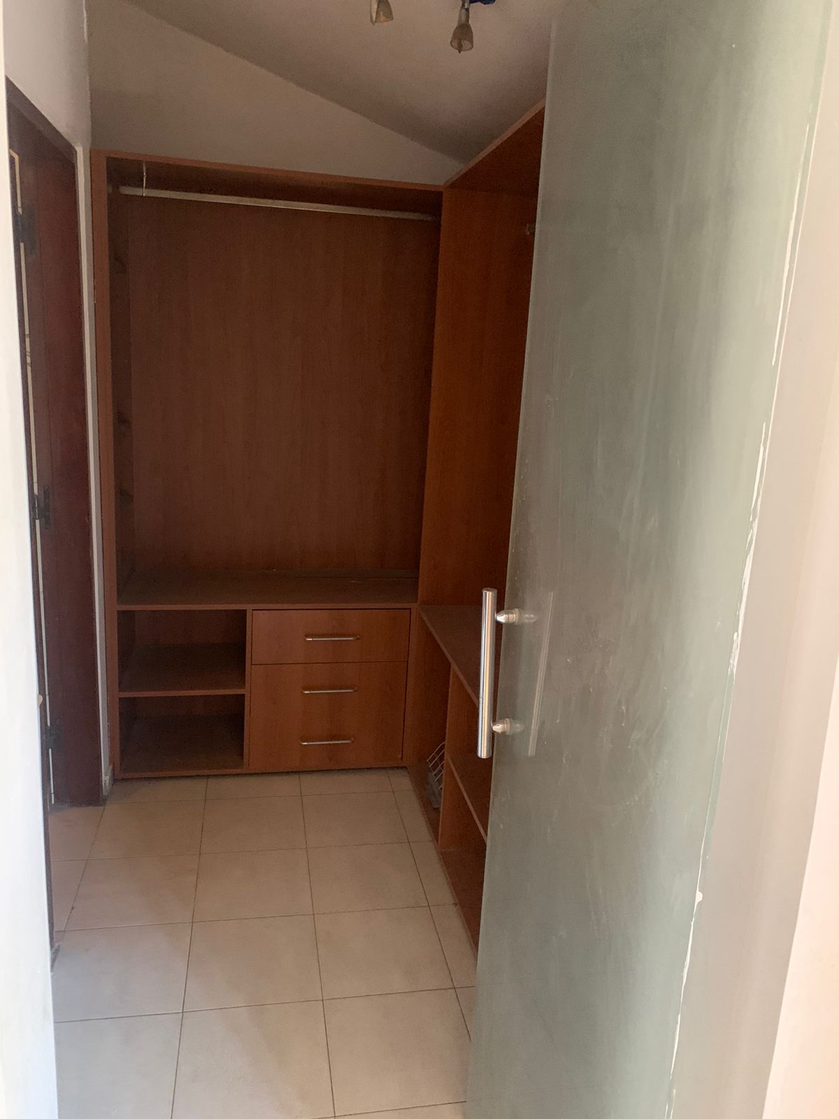 IMPECABLE CASA EN VENTA - B PUEYRREDON