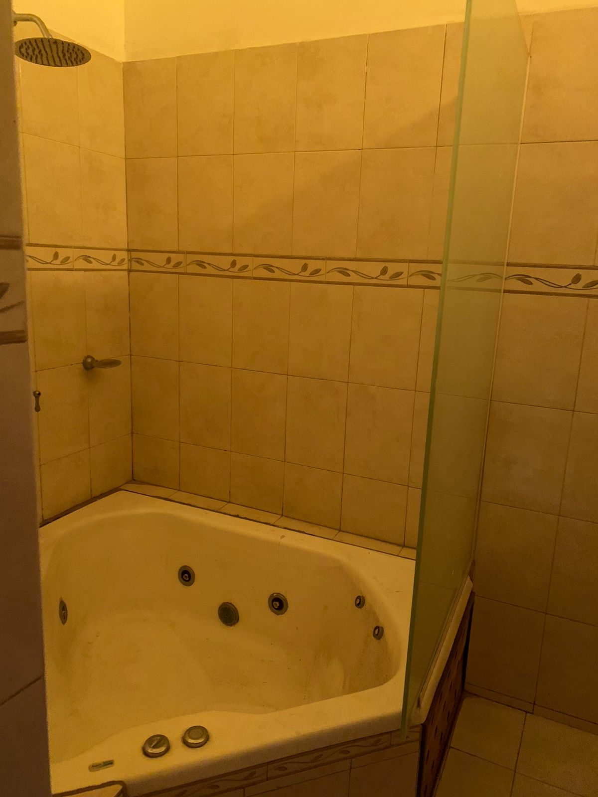 IMPECABLE CASA EN VENTA - B PUEYRREDON