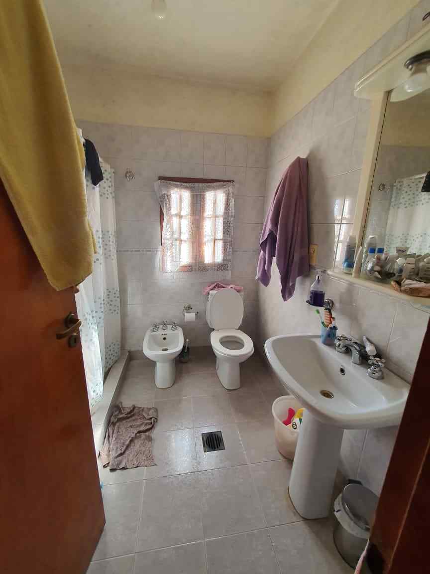 HERMOSA CASA EN VENTA - B° VILLA CABRERA
