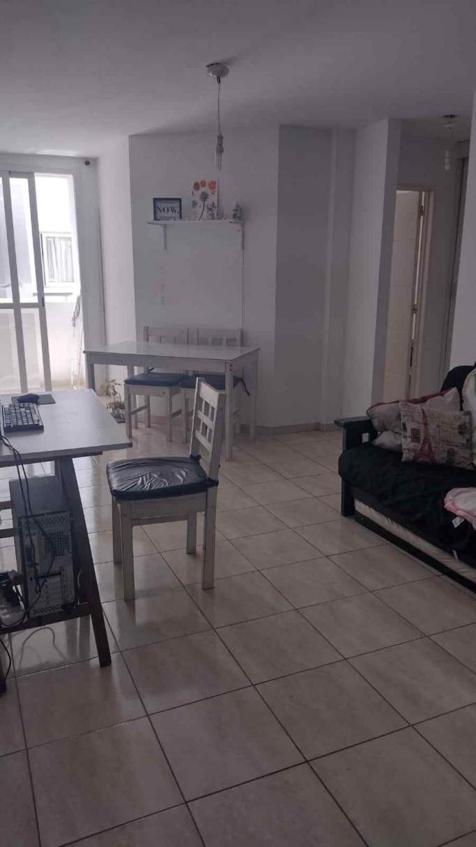 Hermoso y amplio departamento en venta de un dormitorio con balcón, poca antigüedad