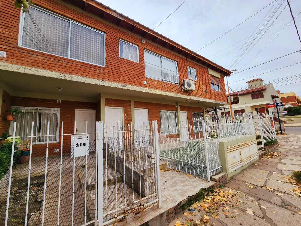 Departamento 1 dormitorio planta baja con patio y cochera, Miguel Munoz