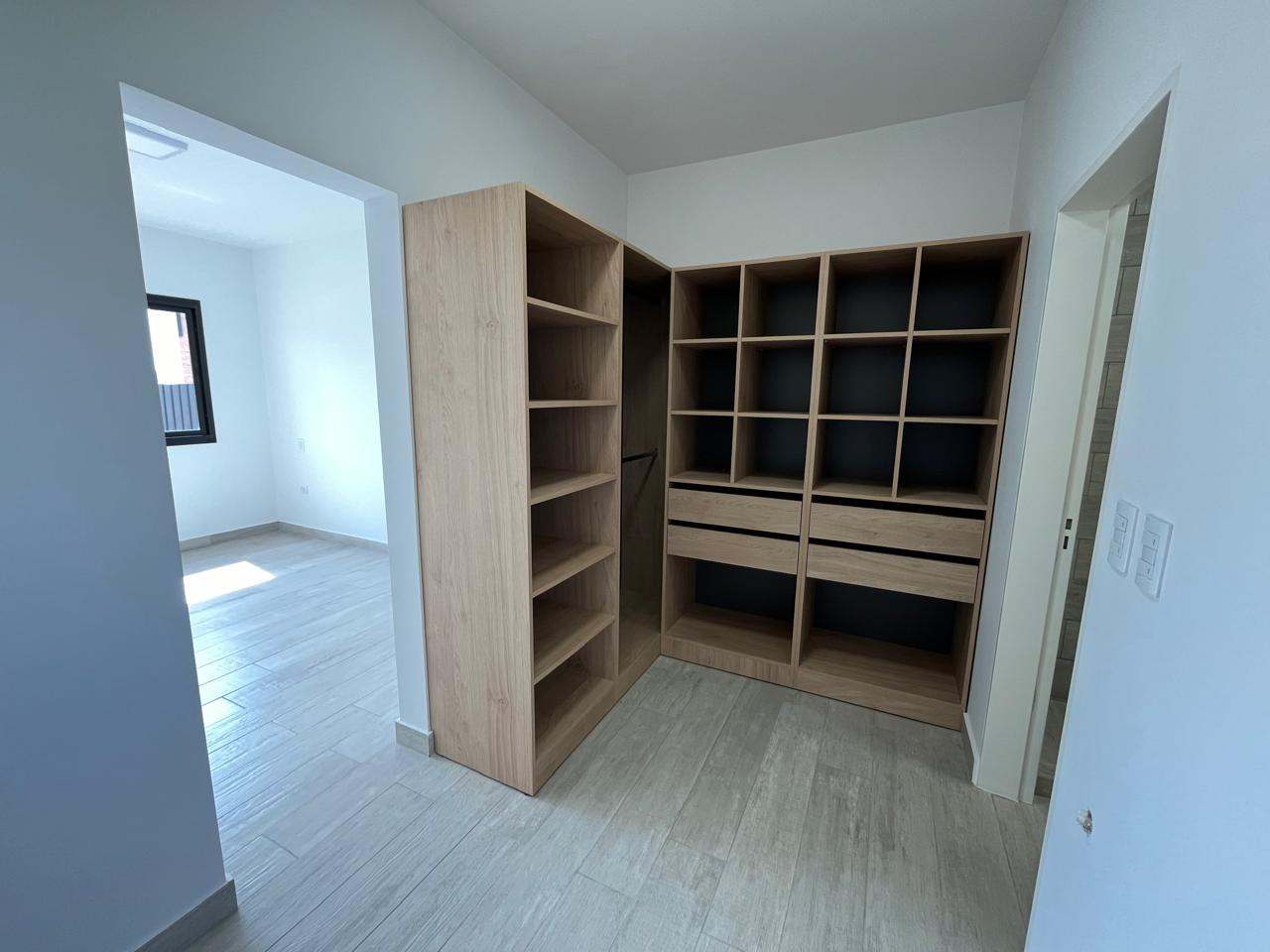 LOMAS DE MANANTIALES CASA EN PLANTA BAJA