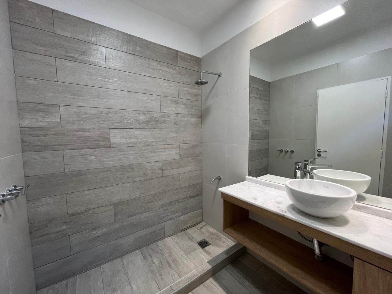 LOMAS DE MANANTIALES CASA EN PLANTA BAJA