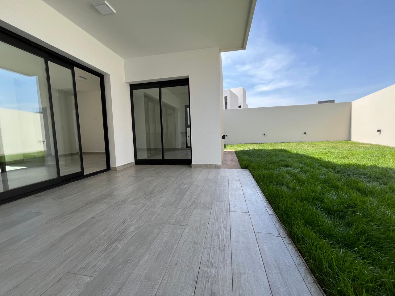 LOMAS DE MANANTIALES CASA EN PLANTA BAJA