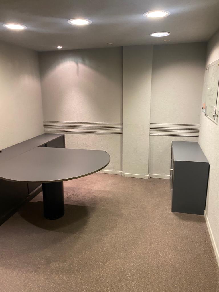 Edificio completo en Córdoba: ideal para oficinas corporativas