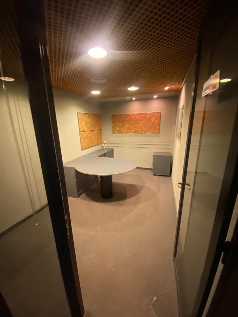 Edificio completo en Córdoba: ideal para oficinas corporativas