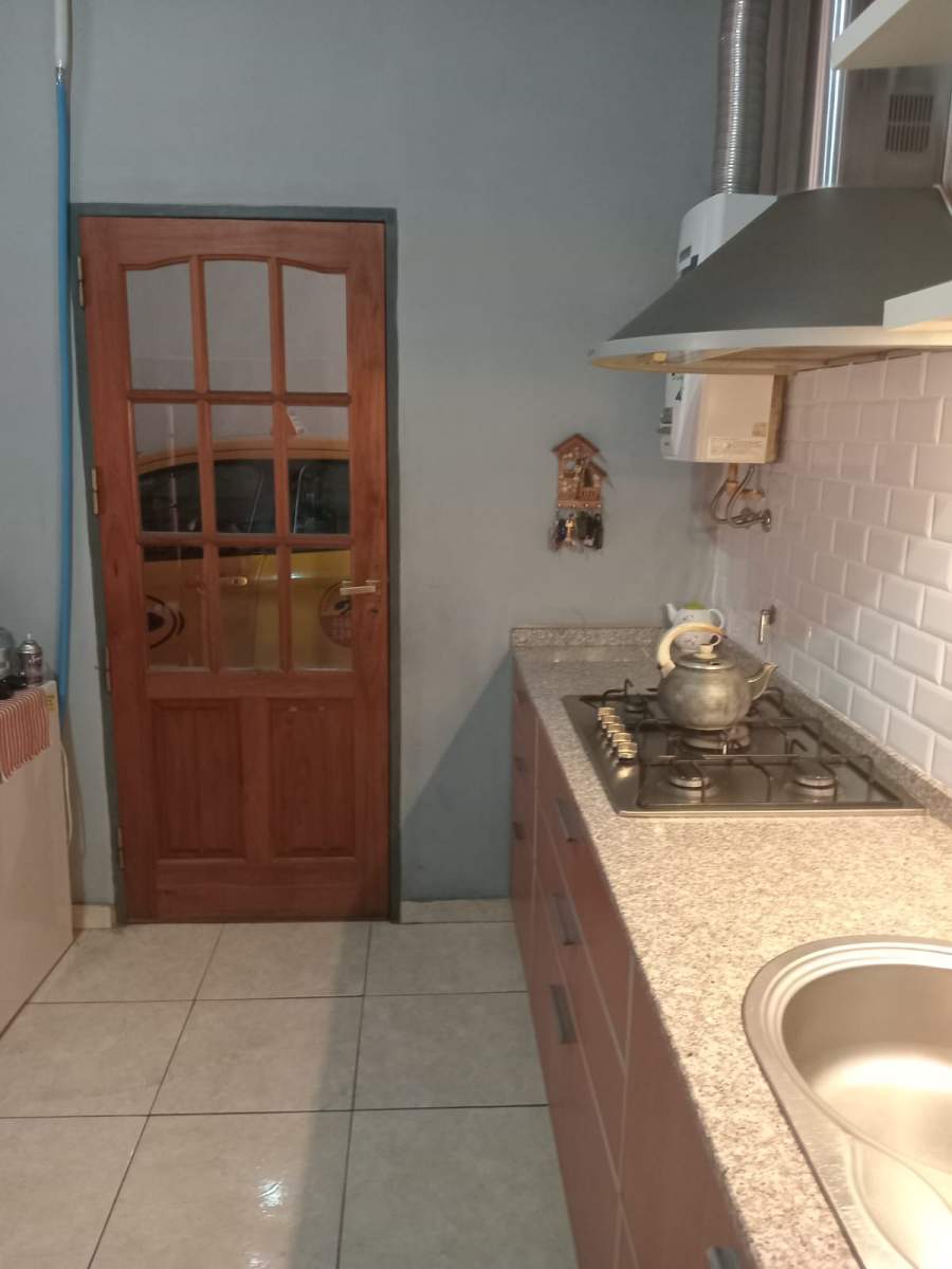 CASA DE 2 DORMITORIOS EN BARRIO YOFRE SUR