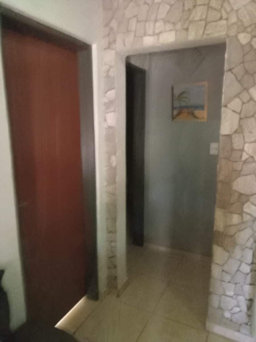 CASA DE 2 DORMITORIOS EN BARRIO YOFRE SUR