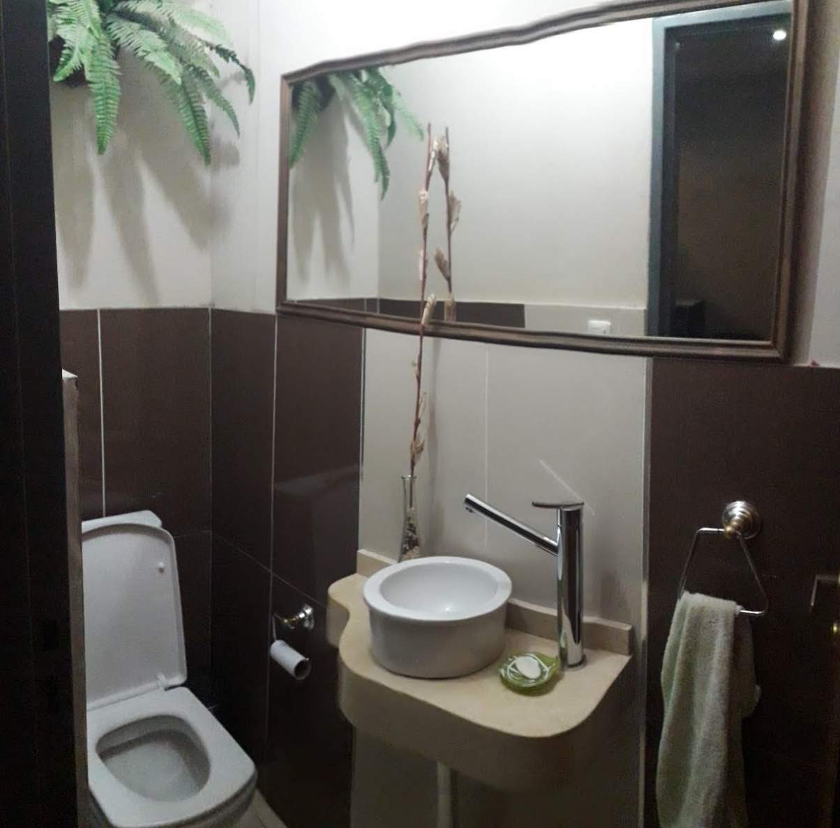 CASA DE 2 DORMITORIOS EN BARRIO YOFRE SUR