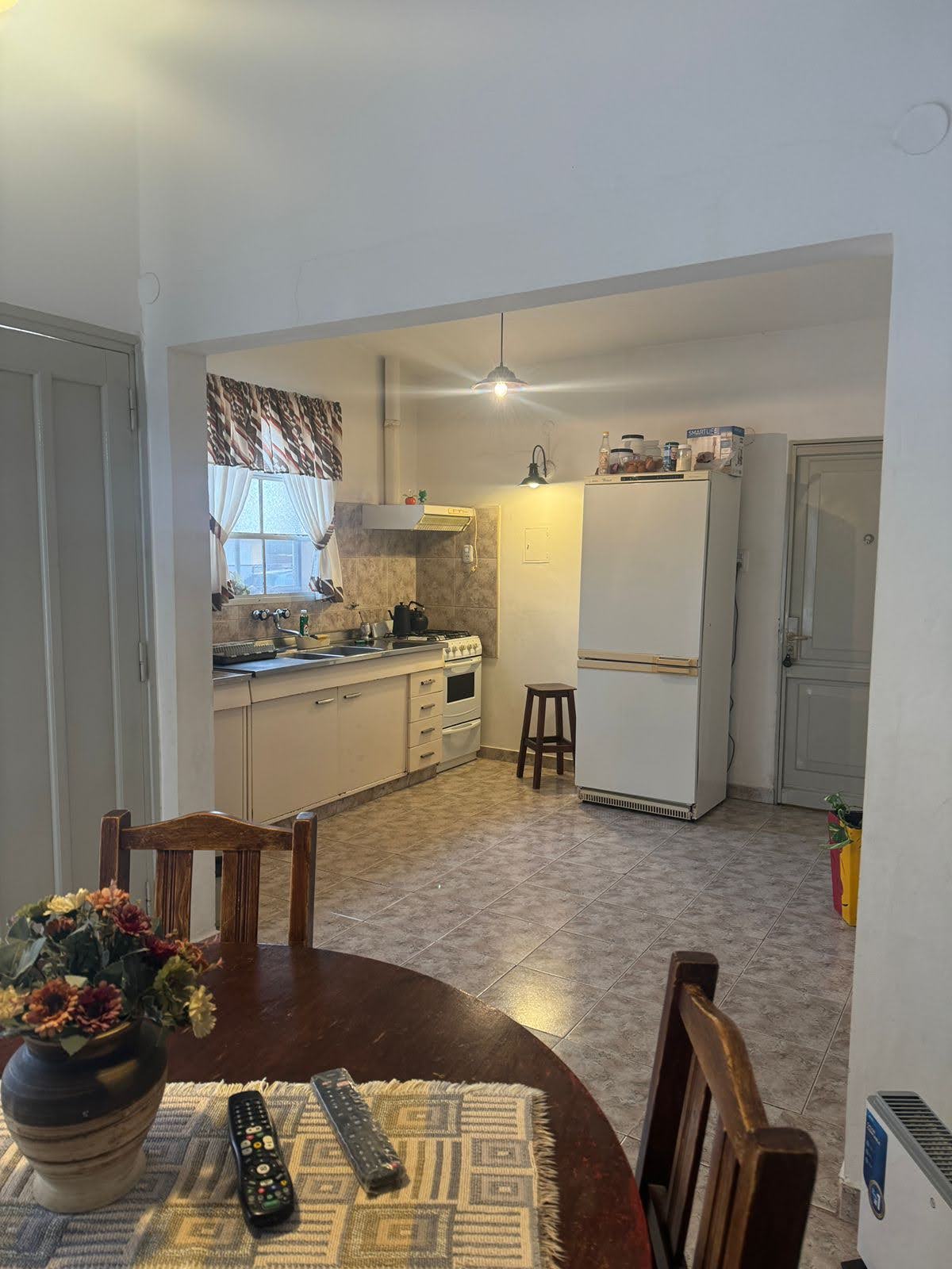Casa ph 2 dormitorios con cochera barrio sol y lago