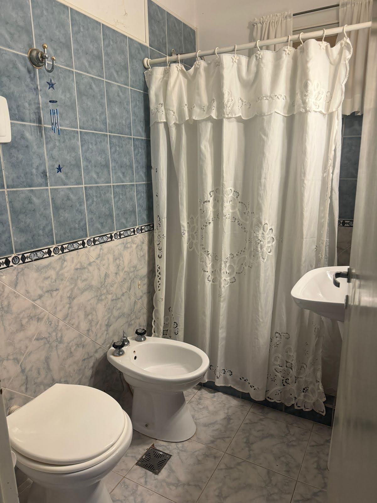 Casa ph 2 dormitorios con cochera barrio sol y lago