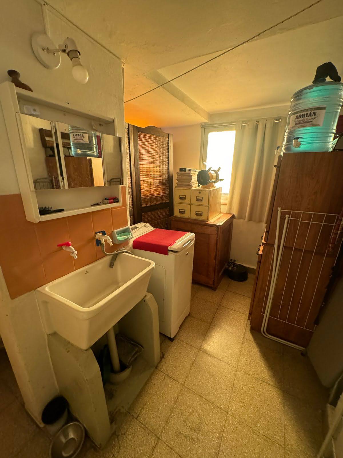 Casa ph 2 dormitorios con cochera barrio sol y lago